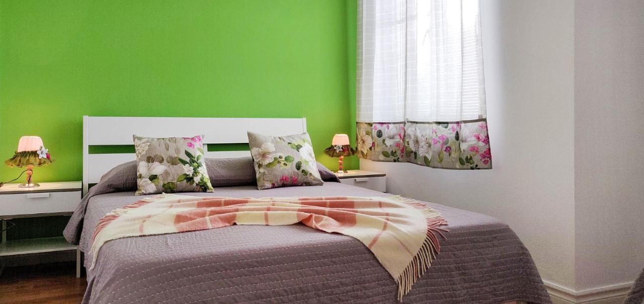 Rainbow Guest House มาดาลีนา ภายนอก รูปภาพ